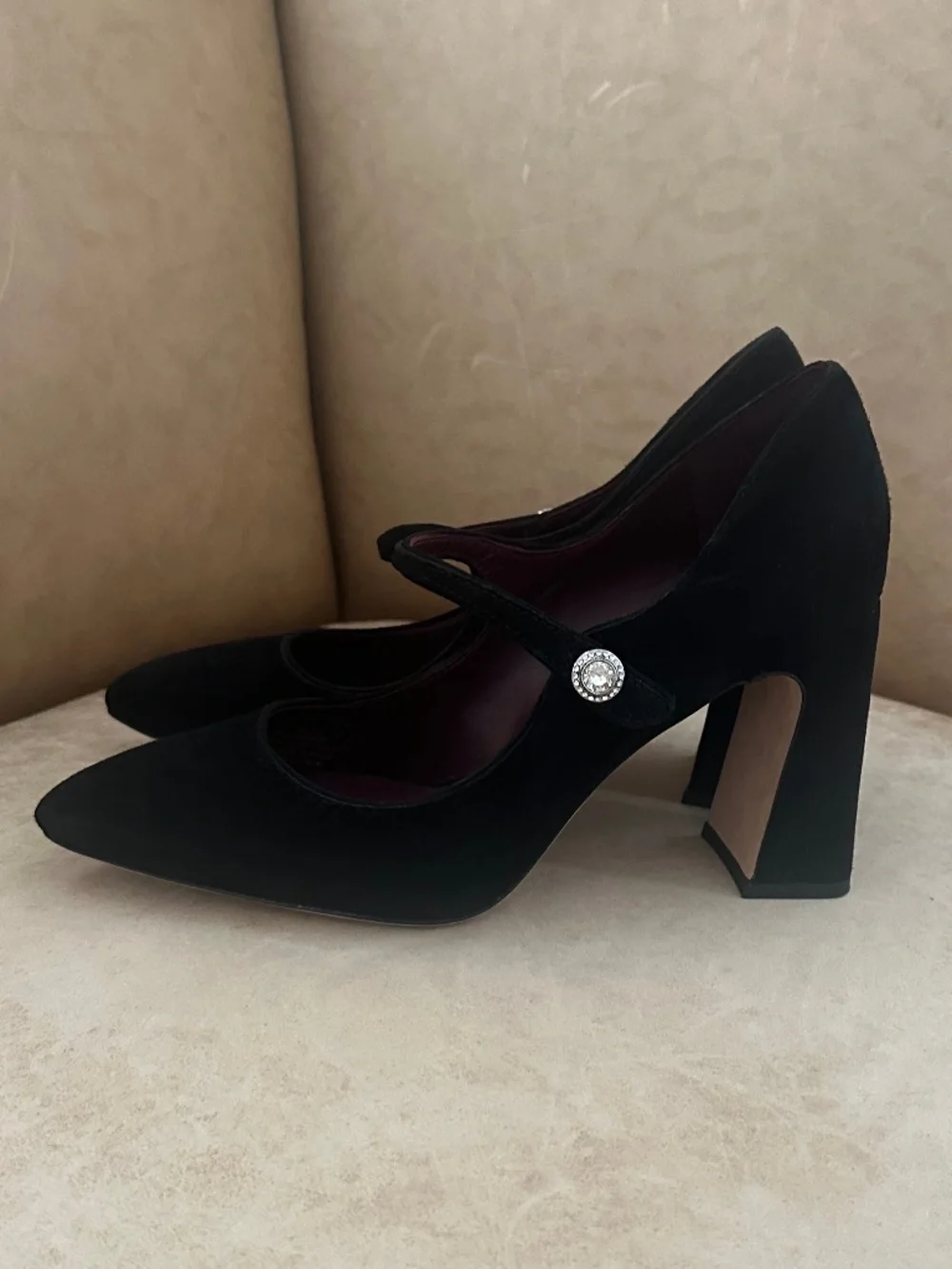 Kate Spade New York Maren Suede Mary Jane Pumps 7.5 Schoolgirl Retro Timeless